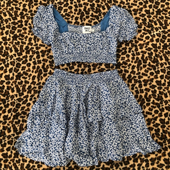 SOLD ON DEPOP - Picture 3 of 5
